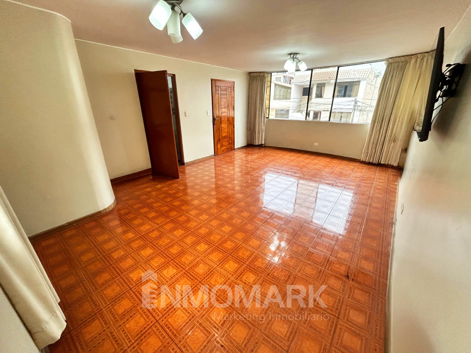 004-convertido-a-grande